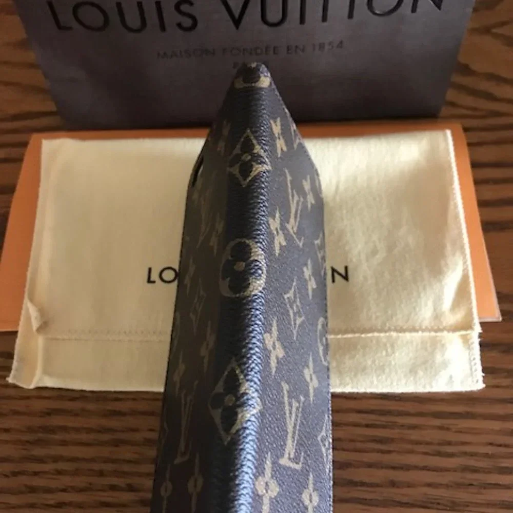 Authentic Louis Vuitton iPhone 6+ folio cover